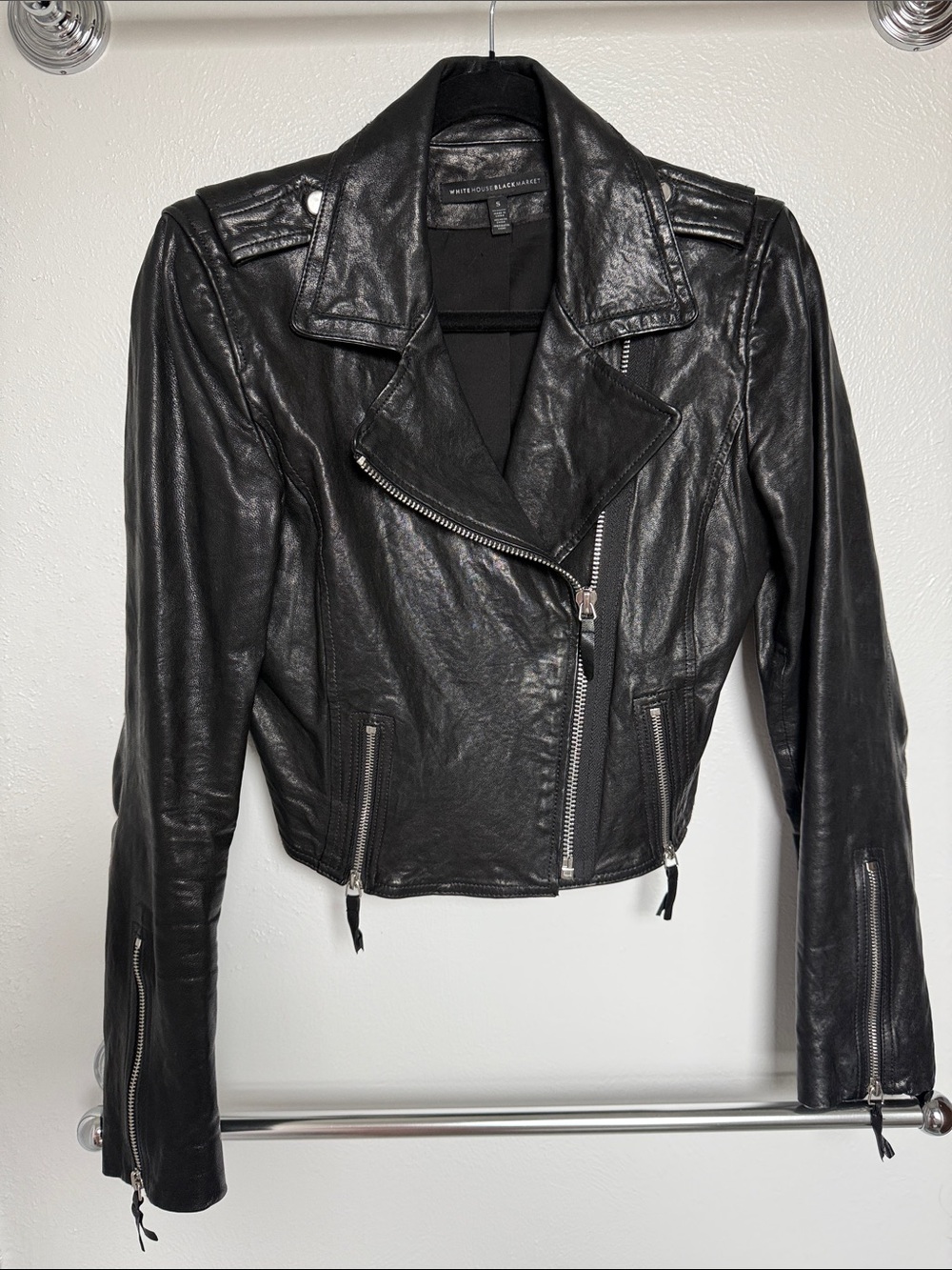 White House Black Market Crop Genuine Leather Biker Moto Jacket